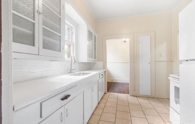 1-bedroom rental at 1618 W Kings Hwy Unit 1618 in San Antonio, TX — photo 4