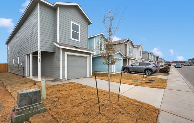 4-bedroom rental at 12038 La Cuchilla in San Antonio, TX — photo 3