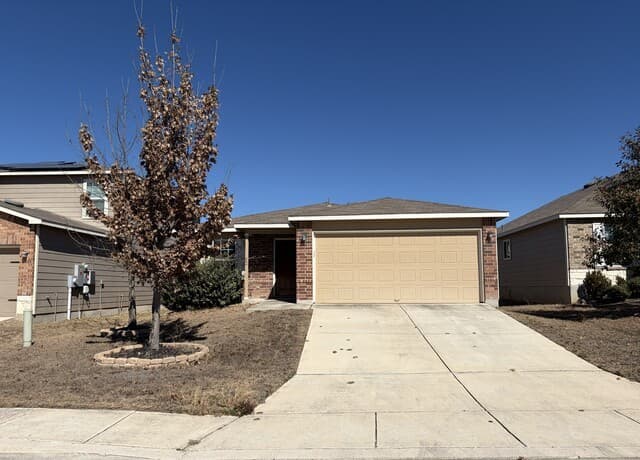 3-bedroom rental at 11845 Silver Chase in San Antonio TX