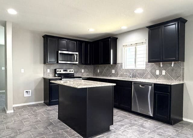 3-bedroom rental at 11845 Silver Chase in San Antonio, TX — photo 5