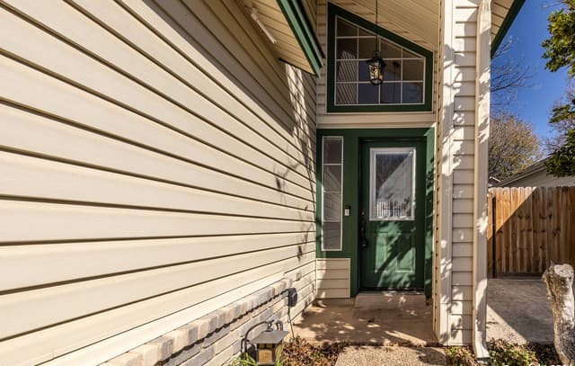 3-bedroom rental at 3207 Stoney Sq in San Antonio, TX — photo 4