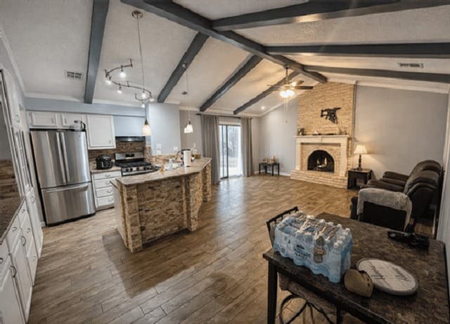 3-bedroom rental at 6506 Forest Grove in San Antonio, TX — photo 4