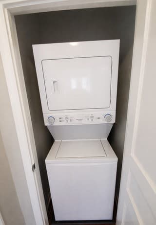 2-bedroom rental at 734 Donaldson Ave Unit D in San Antonio, TX — photo 5