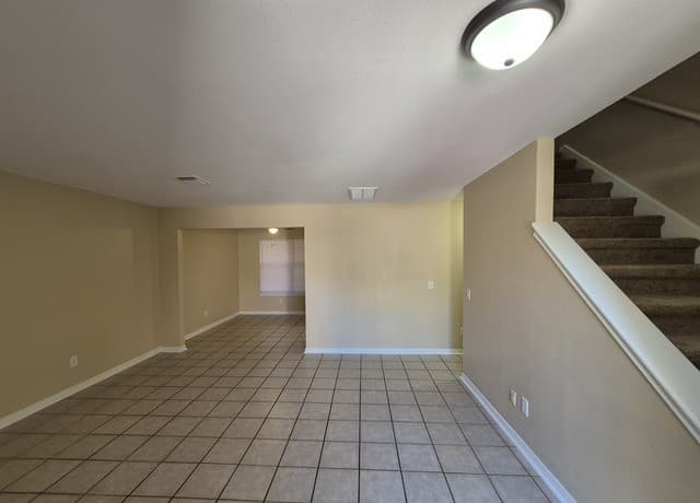 4-bedroom rental at 5907 Deer Lake in San Antonio, TX — photo 3