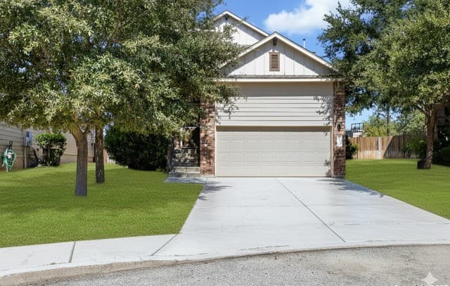 3-bedroom rental at 12407 Caprock Ranch in San Antonio, TX — photo 2