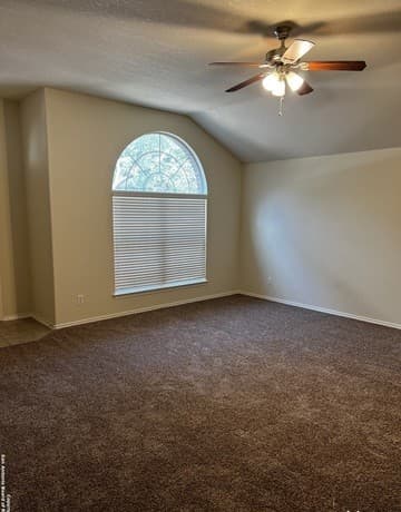 3-bedroom rental at 12610 Point Sound in San Antonio, TX — photo 3