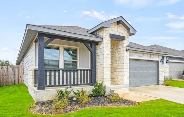 4-bedroom rental at 11618 Mustang in San Antonio, TX — photo 3