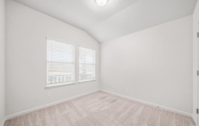 4-bedroom rental at 11618 Mustang in San Antonio, TX — photo 4