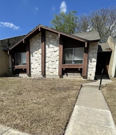 3-bedroom rental at 7107 Swinford in San Antonio TX
