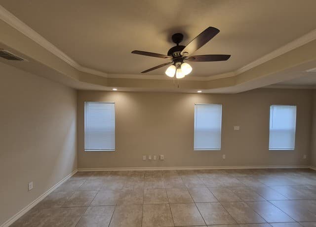 3-bedroom rental at 6506 Marcel Way Unit 104 in San Antonio, TX — photo 3