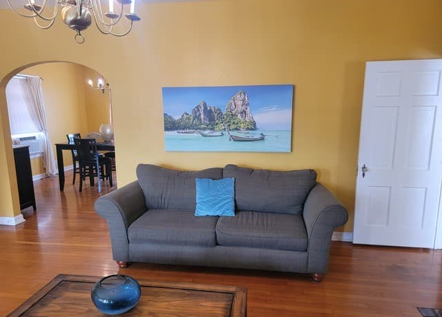 2-bedroom rental at 273 E Lullwood Ave in San Antonio, TX — photo 2