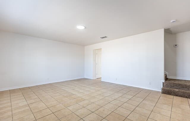 3-bedroom rental at 114 Garner in San Antonio, TX — photo 4