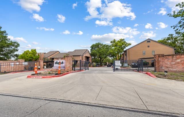 1-bedroom rental at 4803 Hamilton Wolfe Rd Unit 916 in San Antonio TX