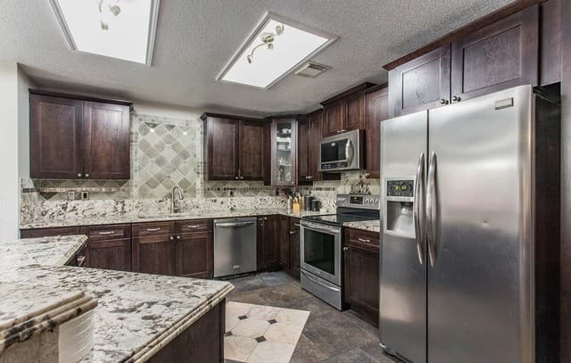 4-bedroom rental at 8414 Cross in San Antonio, TX — photo 4