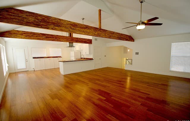 3-bedroom rental at 101 Aribe in San Antonio, TX — photo 3