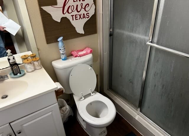 3-bedroom rental at 5031 Lancelot in San Antonio, TX — photo 5