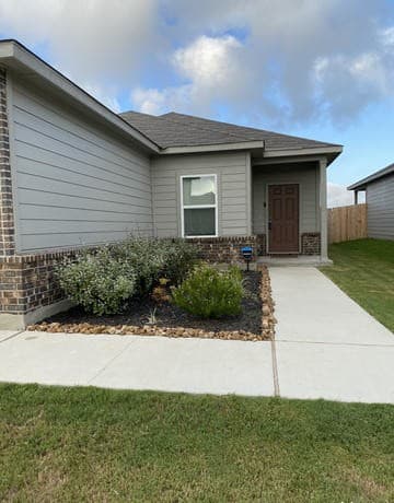 3-bedroom rental at 4511 Heathers Star in St Hedwig, TX — photo 2