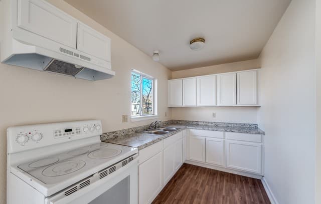 3-bedroom rental at 827 Horseshoe in Universal City, TX — photo 5