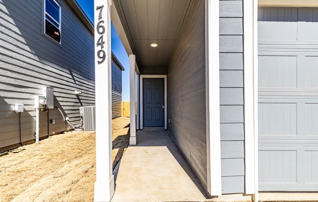 4-bedroom rental at 7649 Barcelo Way in San Antonio, TX — photo 4