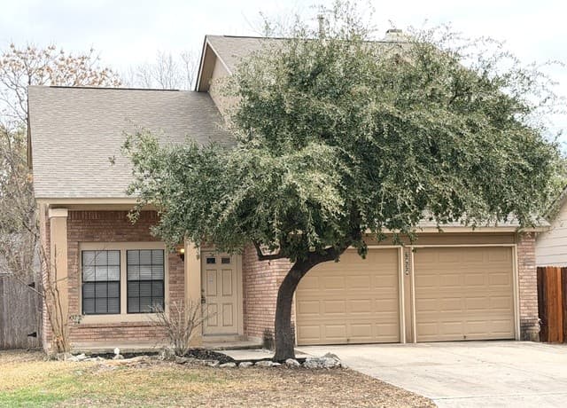 4-bedroom rental at 7434 Lazy Trails in San Antonio, TX — photo 2