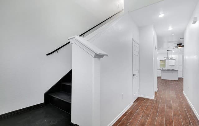 3-bedroom rental at 1210 S New Braunfels in San Antonio, TX — photo 2