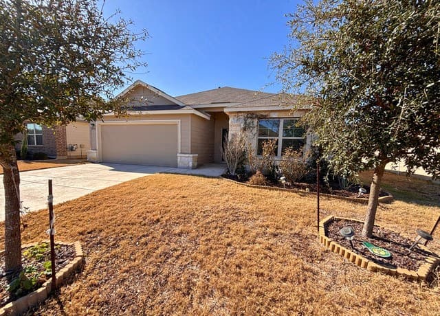 3-bedroom rental at 10754 Francisco Way in Converse, TX — photo 3