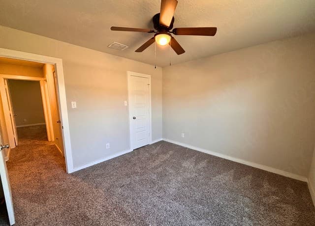 3-bedroom rental at 10754 Francisco Way in Converse, TX — photo 4