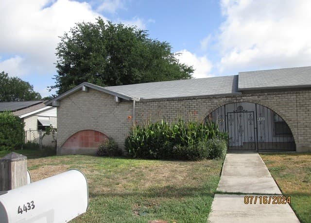2-bedroom rental at 4431 Myrna Dr in San Antonio TX
