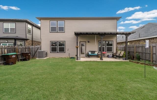 4-bedroom rental at 11315 Edelweiss in San Antonio, TX — photo 2