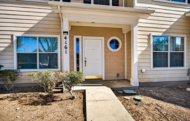 2-bedroom rental at 4161 St Charles Bay in San Antonio, TX — photo 4
