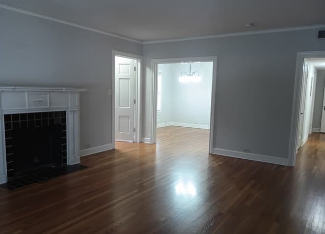 2-bedroom rental at 109 Norwood Unit 3 in San Antonio, TX — photo 3