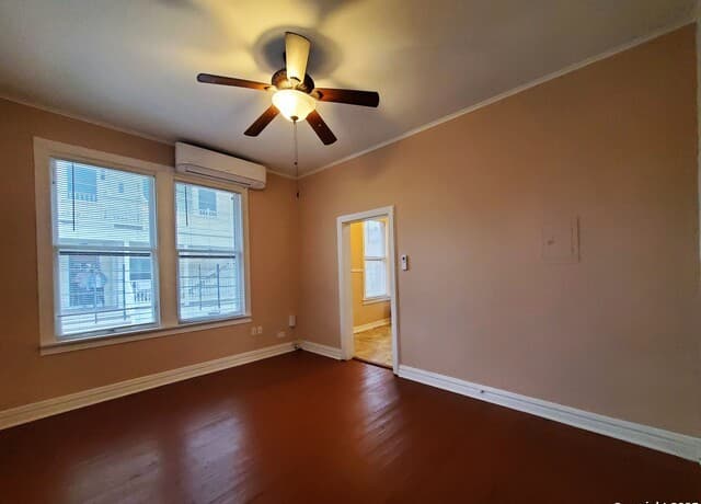 1-bedroom rental at 1722 N Pine Unit 2 in San Antonio, TX — photo 2
