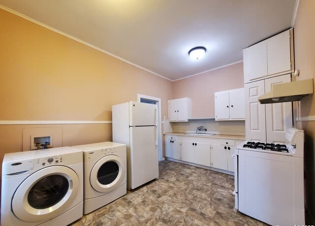 1-bedroom rental at 1722 N Pine Unit 2 in San Antonio, TX — photo 4