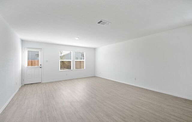 3-bedroom rental at 9311 Selene in San Antonio, TX — photo 3