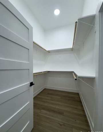 3-bedroom rental at 105 Forrest in San Antonio, TX — photo 5