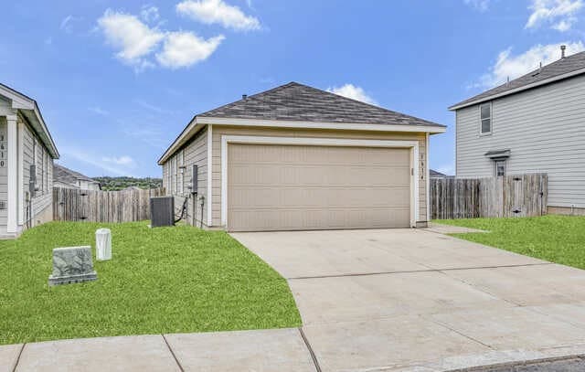 3-bedroom rental at 3614 Millbrook in San Antonio, TX — photo 3