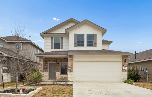 4-bedroom rental at 4550 Meerkat in Converse, TX — photo 2