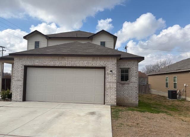 4-bedroom rental at 101 Saddle Breeze in Cibolo, TX — photo 3