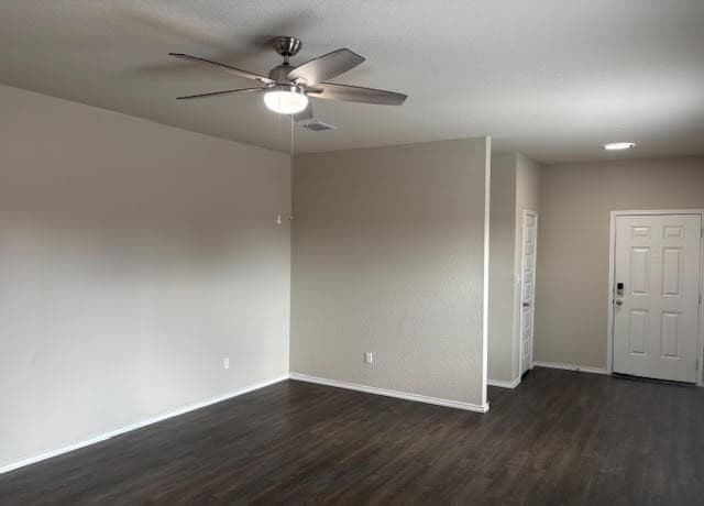 4-bedroom rental at 101 Saddle Breeze in Cibolo, TX — photo 5