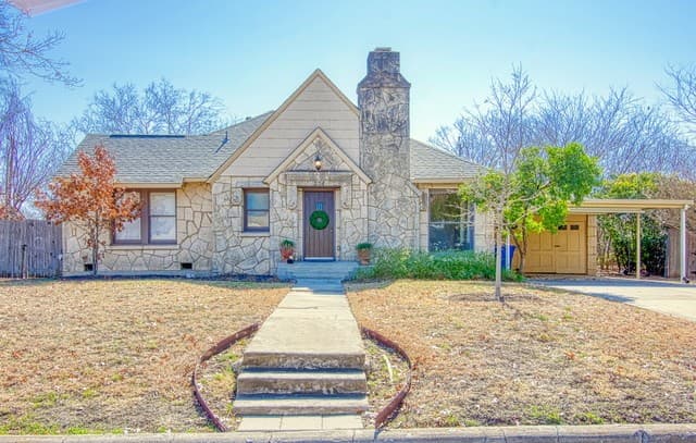 3-bedroom rental at 204 Lovera Blvd in San Antonio TX
