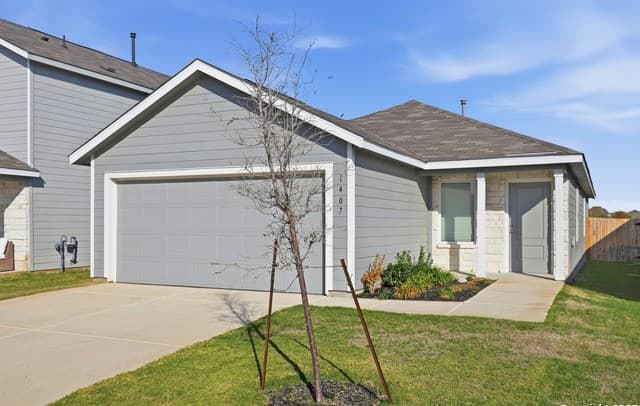 4-bedroom rental at 1407 Mira Mill in San Antonio TX