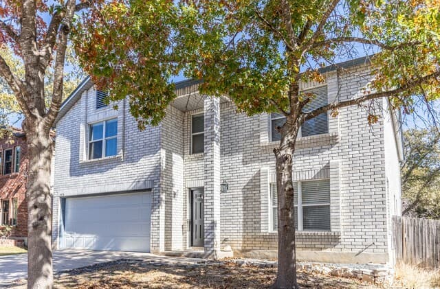 4-bedroom rental at 416 Irongate Rdg in San Antonio, TX — photo 3