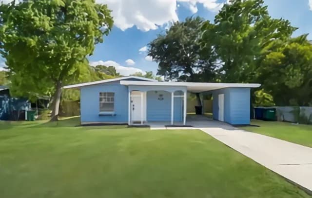 3-bedroom rental at 5846 Castle in San Antonio, TX — photo 2