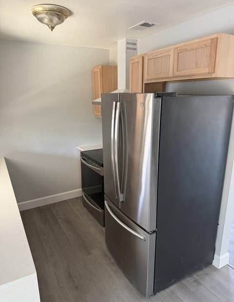 3-bedroom rental at 5846 Castle in San Antonio, TX — photo 5