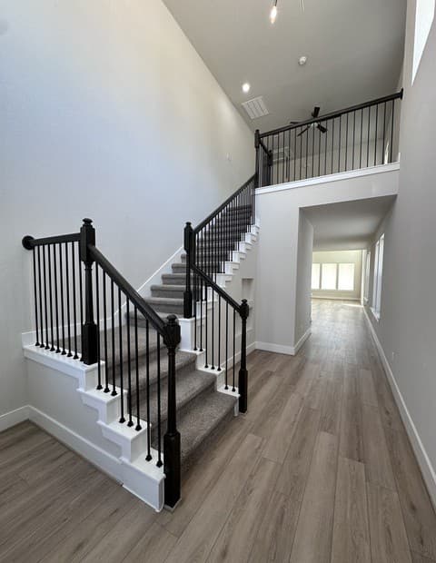 5-bedroom rental at 18411 Rhone River Dr in San Antonio, TX — photo 4