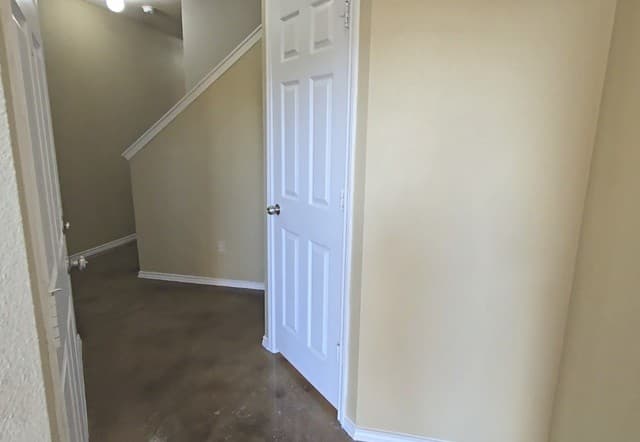 3-bedroom rental at 10618 Mathom in Universal City, TX — photo 2