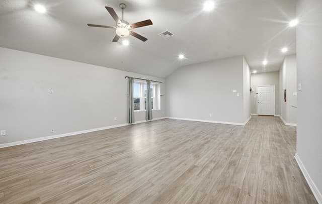 3-bedroom rental at 9313 Bronze in Atascosa, TX — photo 5