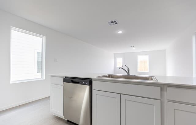 3-bedroom rental at 12034 La cuchilla in San Antonio, TX — photo 5