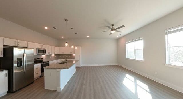 3-bedroom rental at 330 E Carson Unit 2102 in San Antonio TX