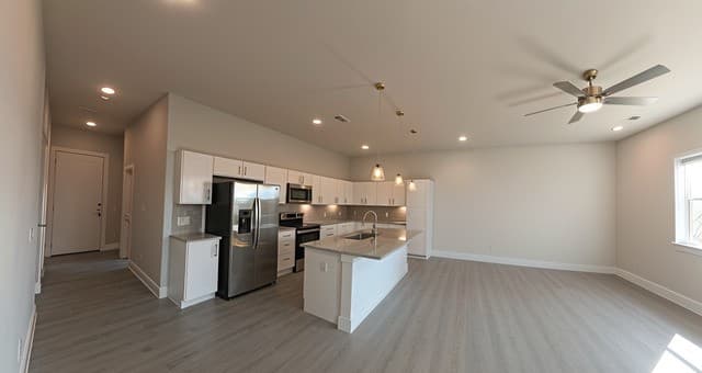 3-bedroom rental at 330 E Carson Unit 2201 in San Antonio, TX — photo 3